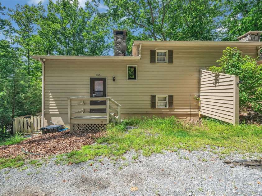 155 Horse Shoe Ridge Road, Deep Gap, NC 28618.  MLS# CAR4415542, YatesRealty ID 44957. 