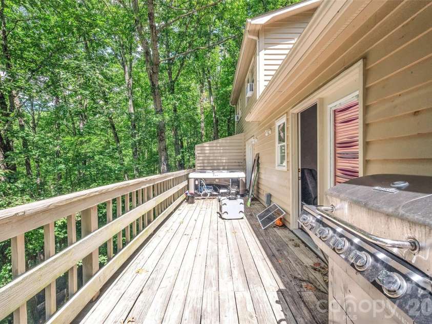 155 Horse Shoe Ridge Road, Deep Gap, NC 28618.  MLS# CAR4415542, YatesRealty ID 44957. 