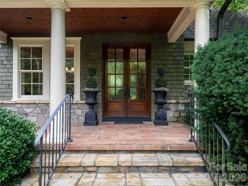 39 Beadle Lane, Asheville, NC 28803.  MLS# CAR4415544, YatesRealty ID 44959. 