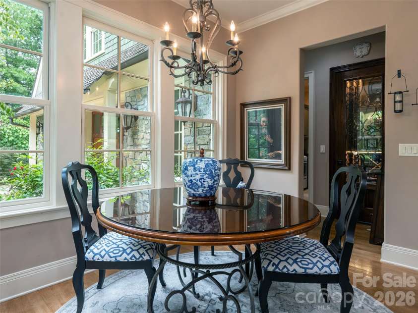 39 Beadle Lane, Asheville, NC 28803.  MLS# CAR4415544, YatesRealty ID 44959. 