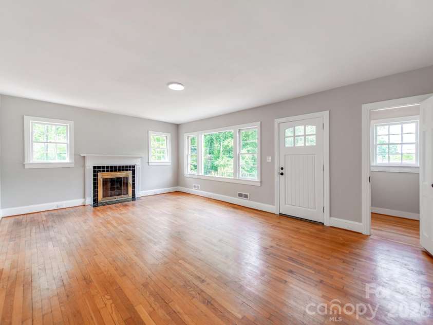 113 Falls Street, Morganton, NC 28655.  MLS# CAR4345012, YatesRealty ID 4496. 