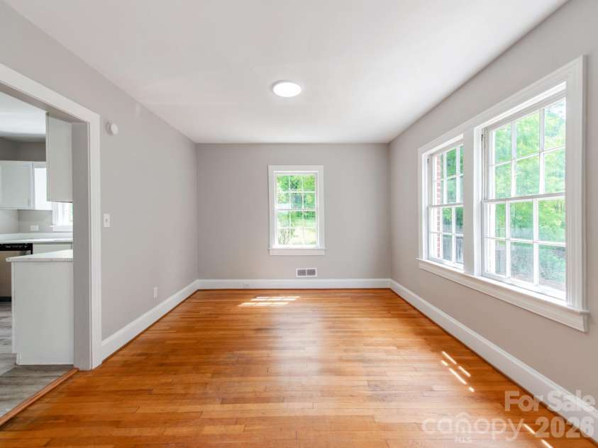 113 Falls Street, Morganton, NC 28655.  MLS# CAR4345012, YatesRealty ID 4496. 