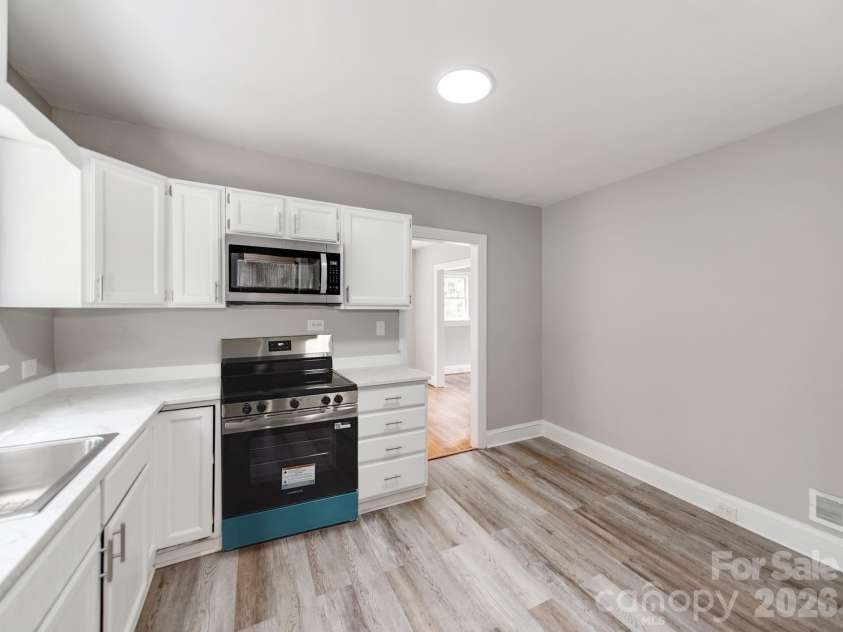 113 Falls Street, Morganton, NC 28655.  MLS# CAR4345012, YatesRealty ID 4496. 