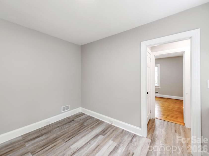 113 Falls Street, Morganton, NC 28655.  MLS# CAR4419050, YatesRealty ID 4496. 