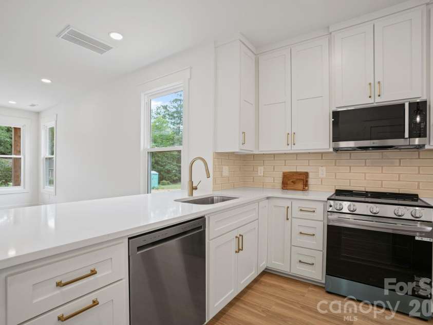 708 Meadowood Street, Hudson, NC 28638.  MLS# CAR4413638, YatesRealty ID 44962. 