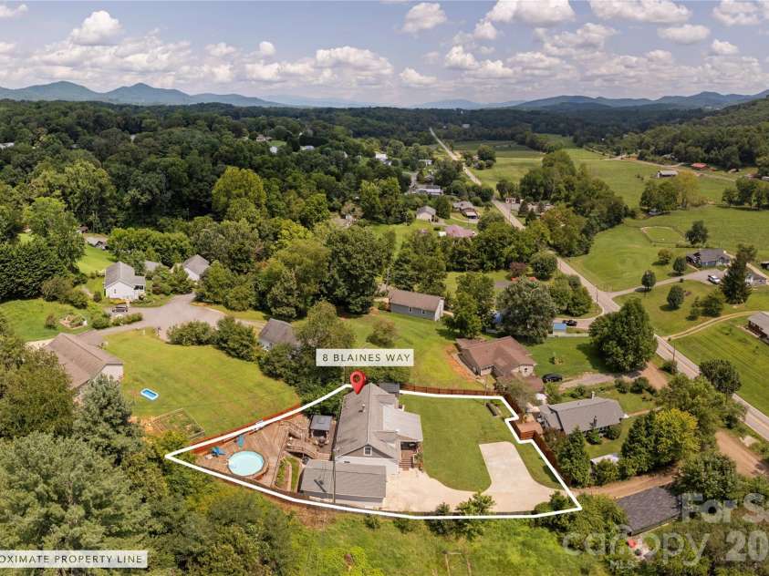 8 Blaines Way, Candler, NC 28715.  MLS# CAR4406500, YatesRealty ID 44964. Approximate property lines