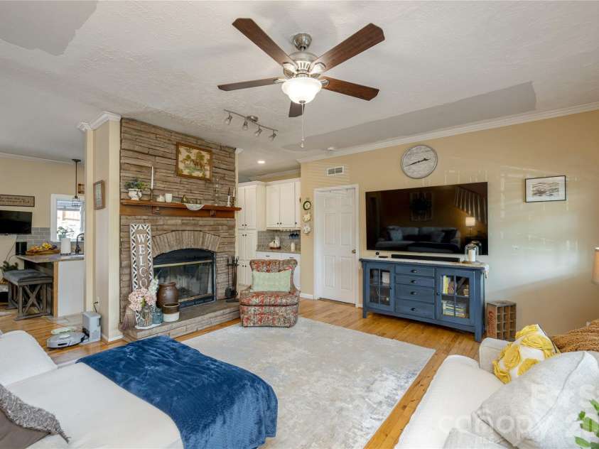 8 Blaines Way, Candler, NC 28715.  MLS# CAR4406500, YatesRealty ID 44964. Fireplace
