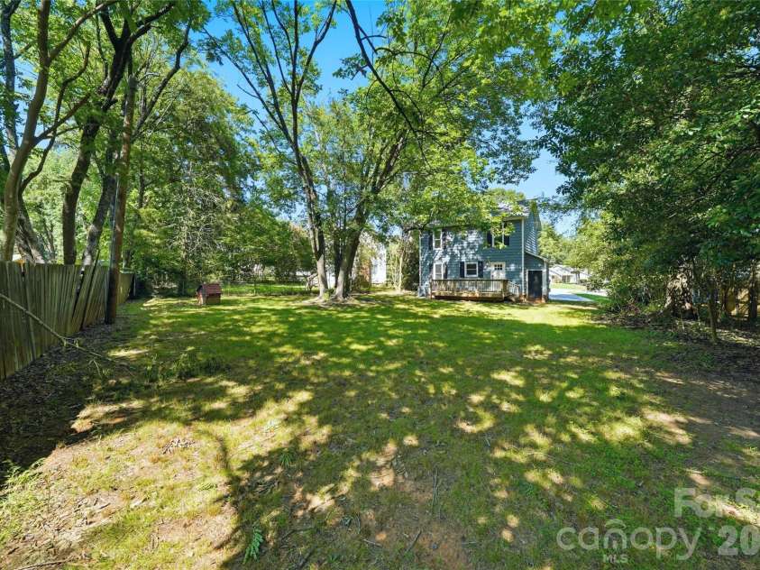 6900 Norchester Court, Charlotte, NC 28227.  MLS# CAR4411149, YatesRealty ID 44965. Backyard
