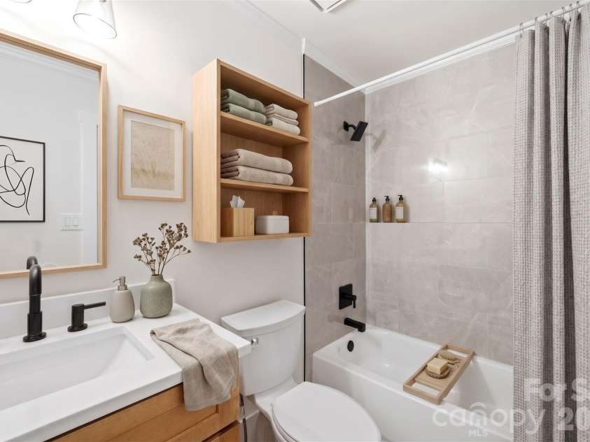 6900 Norchester Court, Charlotte, NC 28227.  MLS# CAR4411149, YatesRealty ID 44965. Virtual staging - Bathroom