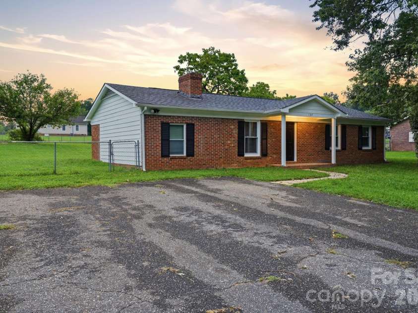 107 Bain Road, Kings Mountain, NC 28086.  MLS# CAR4415276, YatesRealty ID 44966. 