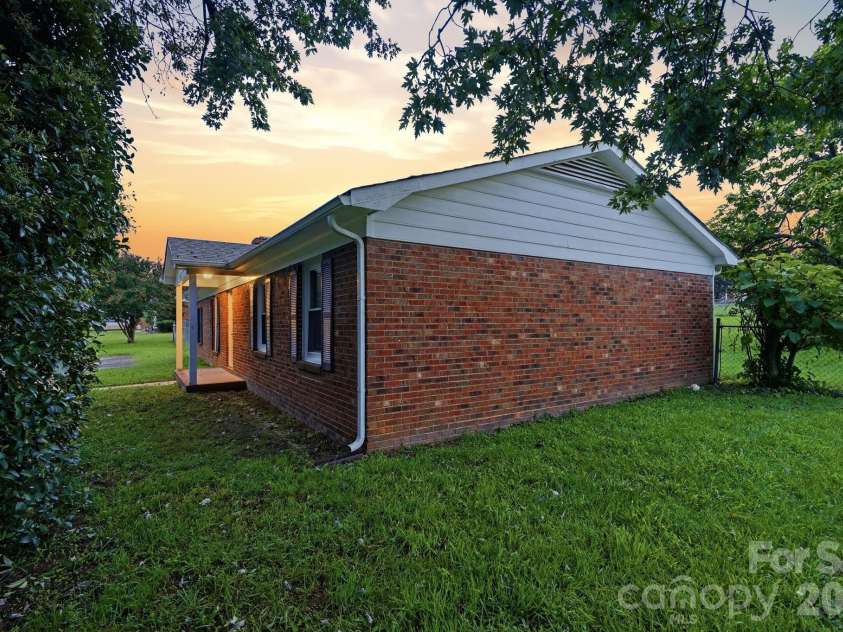 107 Bain Road, Kings Mountain, NC 28086.  MLS# CAR4415276, YatesRealty ID 44966. 