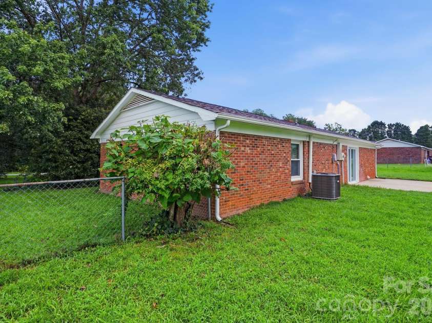 107 Bain Road, Kings Mountain, NC 28086.  MLS# CAR4415276, YatesRealty ID 44966. 