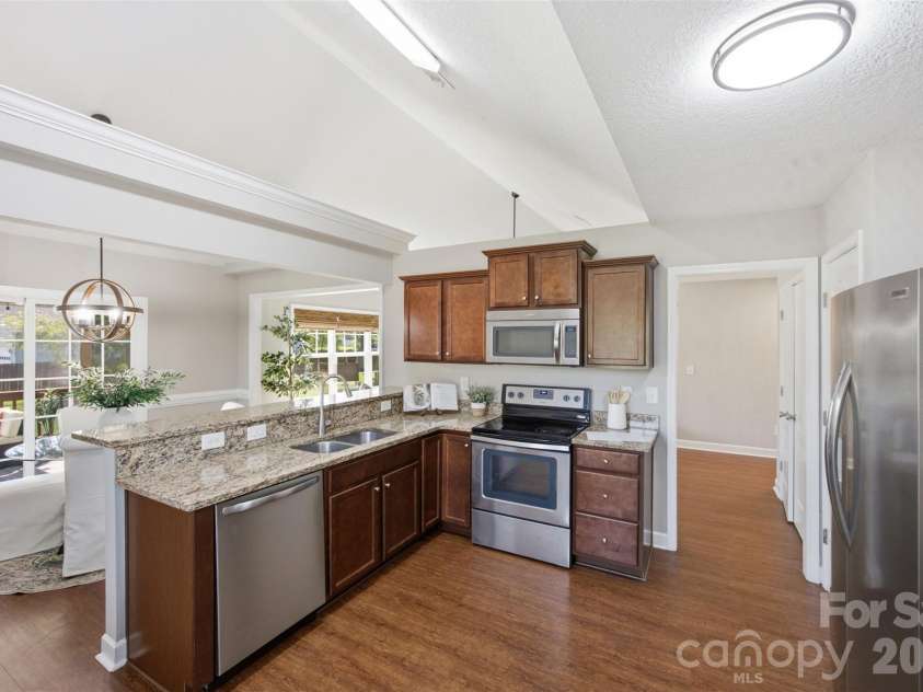 416 Stacy Lane, York, SC 29745.  MLS# CAR4410017, YatesRealty ID 44967. 