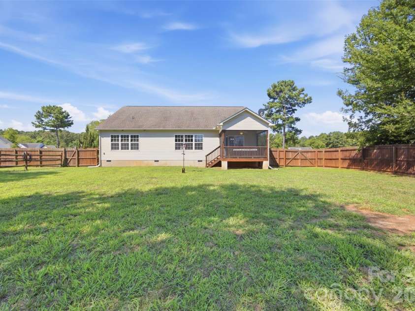 416 Stacy Lane, York, SC 29745.  MLS# CAR4410017, YatesRealty ID 44967. 