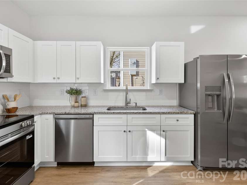 1910 Wilson W Lee Boulevard, Statesville, NC 28677.  MLS# CAR4415546, YatesRealty ID 44968. Representation
