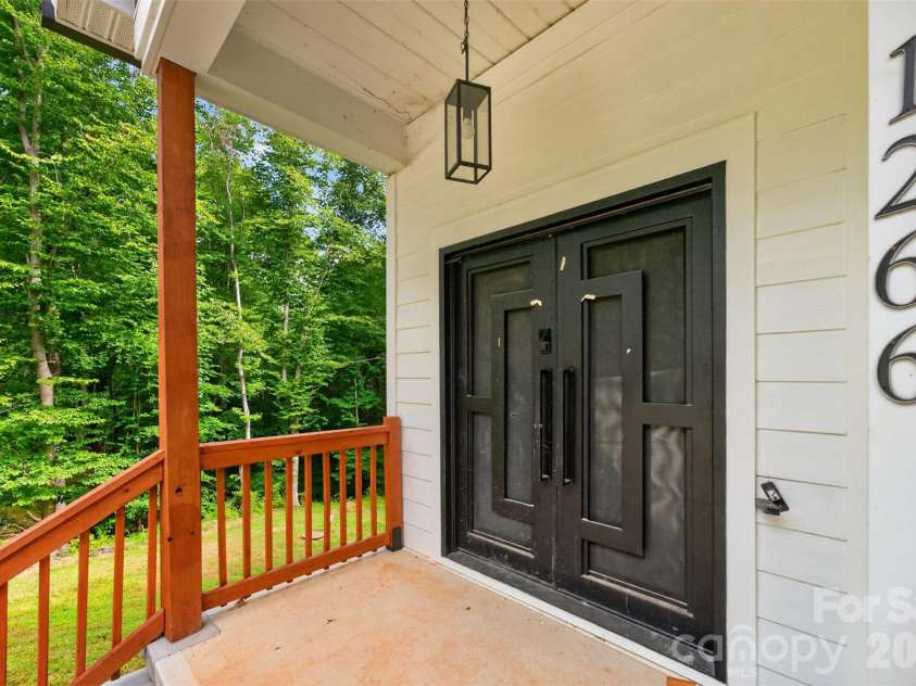 1266 Ron Whicker Drive, Catawba, NC 28609.  MLS# CAR4411097, YatesRealty ID 44969. 