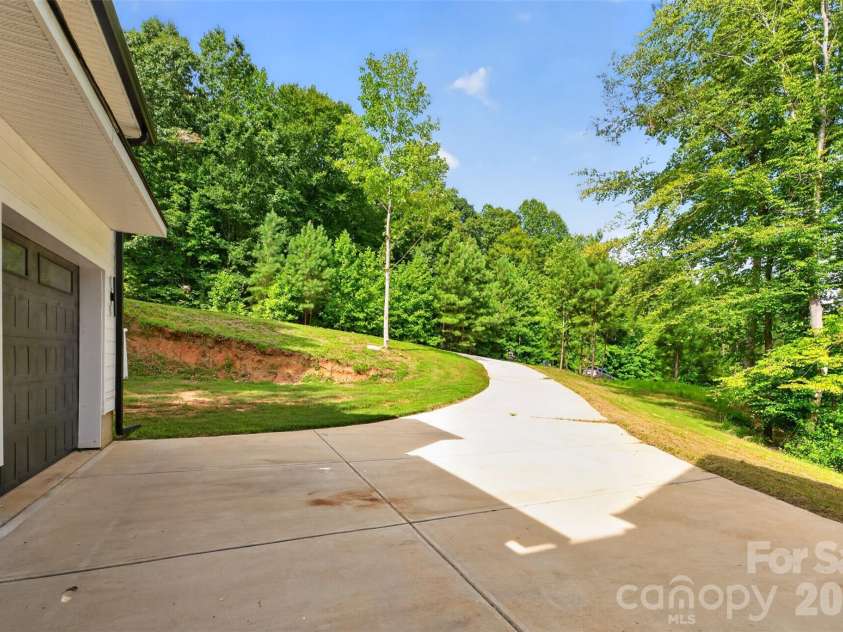 1266 Ron Whicker Drive, Catawba, NC 28609.  MLS# CAR4411097, YatesRealty ID 44969. 