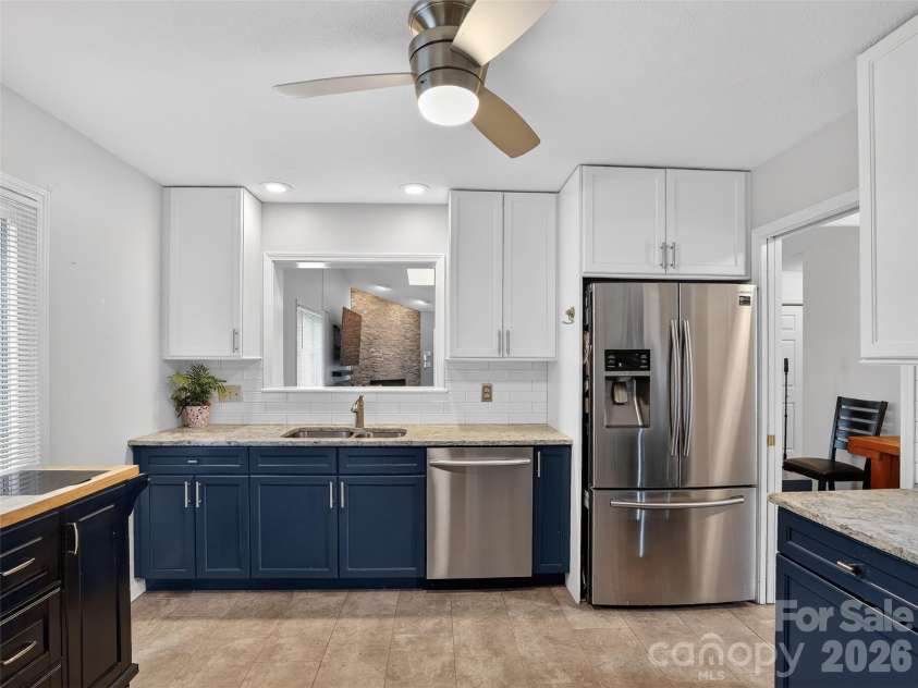 17 Driver Court, Hendersonville, NC 28739.  MLS# CAR4346036, YatesRealty ID 4497. 