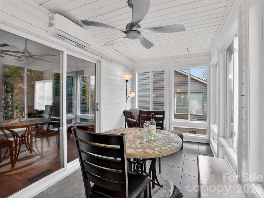 17 Driver Court, Hendersonville, NC 28739.  MLS# CAR4346036, YatesRealty ID 4497. 