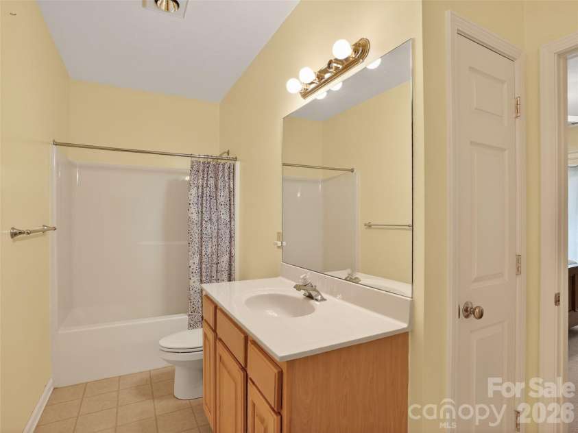 17 Driver Court, Hendersonville, NC 28739.  MLS# CAR4346036, YatesRealty ID 4497. 