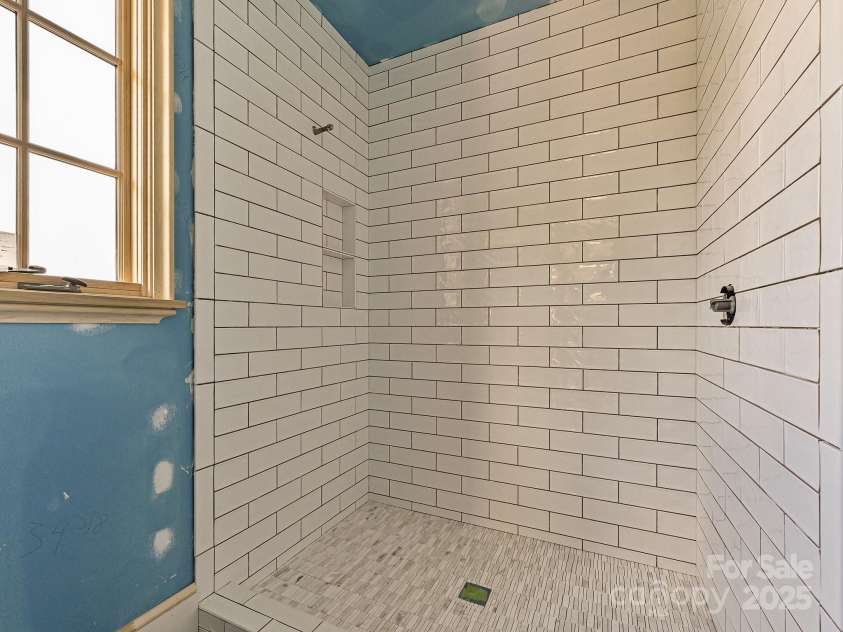 1969 Maryland Avenue, Charlotte, NC 28209.  MLS# CAR4129352, YatesRealty ID 4497. Full Bath