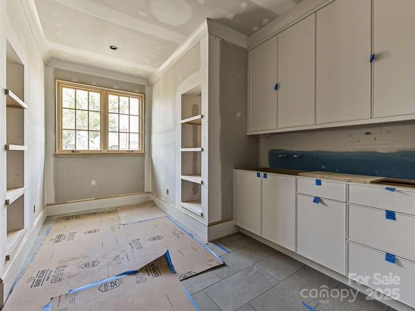1969 Maryland Avenue, Charlotte, NC 28209.  MLS# CAR4129352, YatesRealty ID 4497. Laundry Room