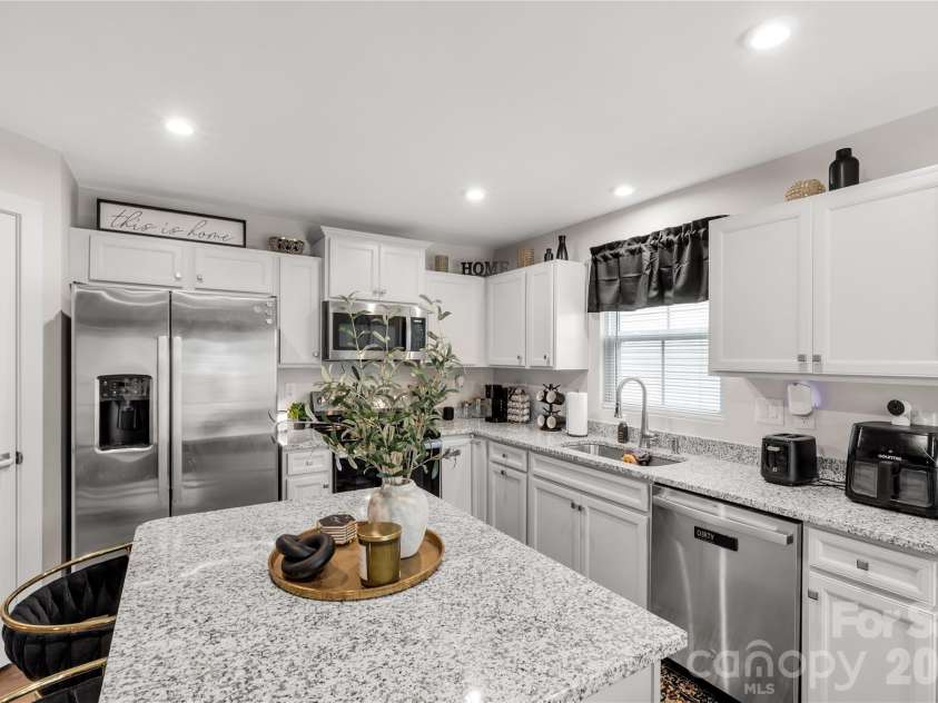 810 Purslane Street, Lancaster, SC 29720.  MLS# CAR4352221, YatesRealty ID 4497. 