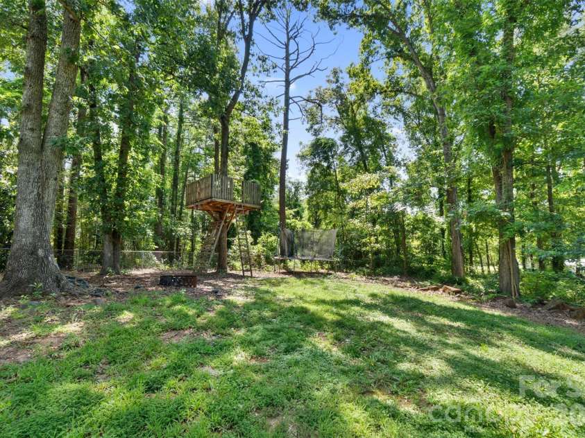 302 Nottingham Way, Wadesboro, NC 28170.  MLS# CAR4415530, YatesRealty ID 44970. 