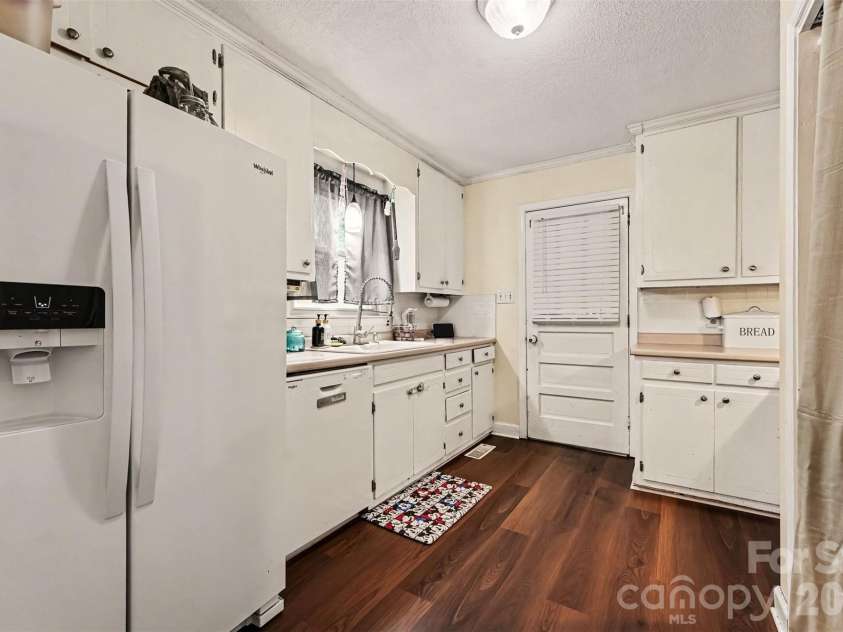 105 Stoneybrook Road, Salisbury, NC 28147.  MLS# CAR4371157, YatesRealty ID 44971. 