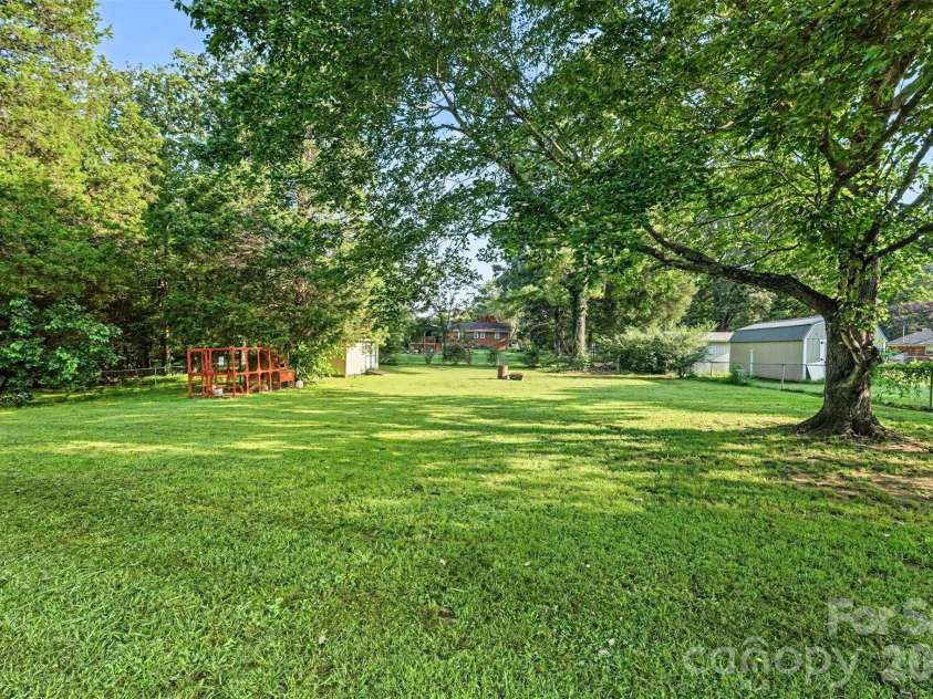 105 Stoneybrook Road, Salisbury, NC 28147.  MLS# CAR4371157, YatesRealty ID 44971. 
