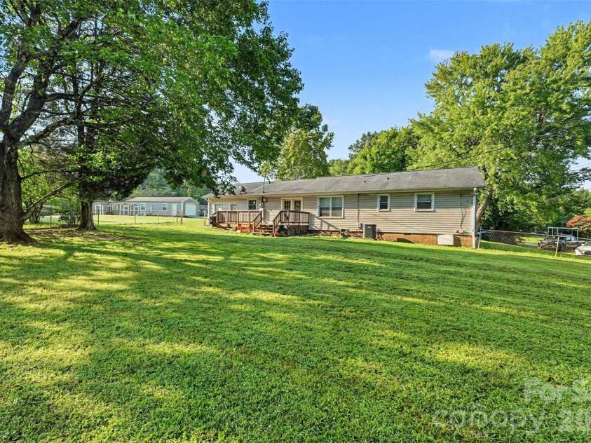 105 Stoneybrook Road, Salisbury, NC 28147.  MLS# CAR4371157, YatesRealty ID 44971. 