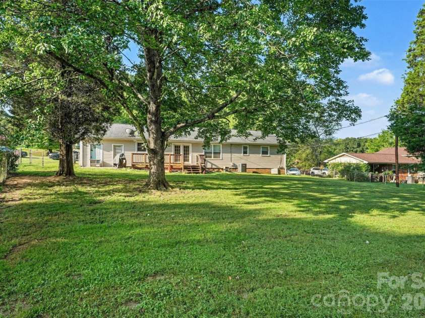 105 Stoneybrook Road, Salisbury, NC 28147.  MLS# CAR4371157, YatesRealty ID 44971. 