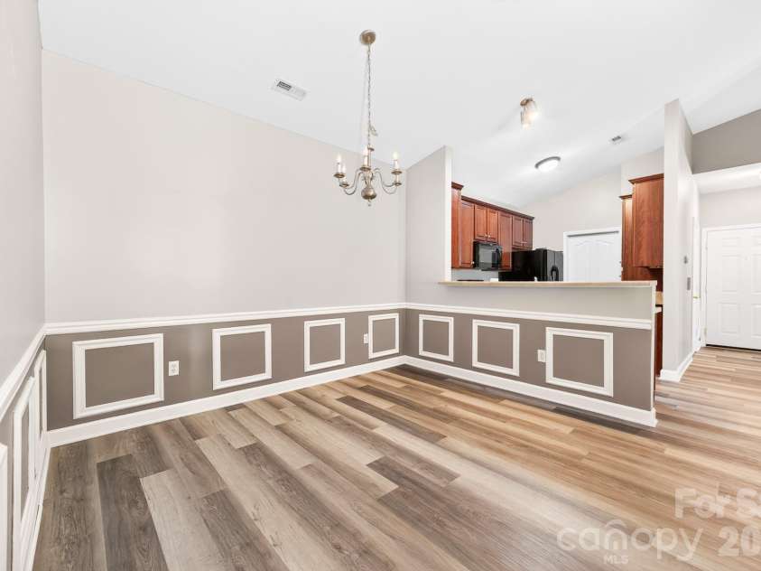 11721 Ridgeway Park Drive, Charlotte, NC 28277.  MLS# CAR4397407, YatesRealty ID 44972. 