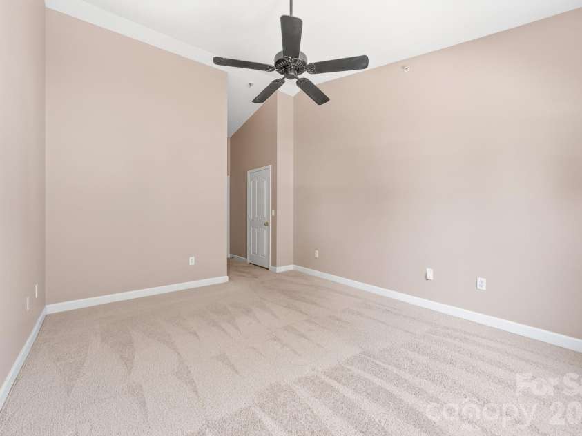 11721 Ridgeway Park Drive, Charlotte, NC 28277.  MLS# CAR4397407, YatesRealty ID 44972. 