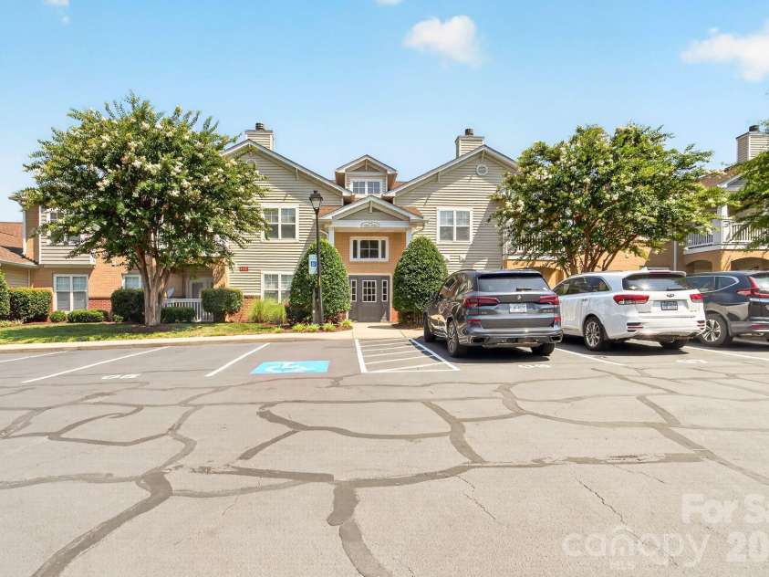 11721 Ridgeway Park Drive, Charlotte, NC 28277.  MLS# CAR4397407, YatesRealty ID 44972. 