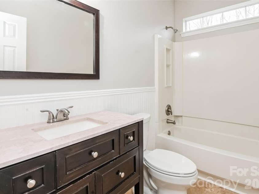 11358 Clayford Ridge, Charlotte, NC 28215.  MLS# CAR4415407, YatesRealty ID 44974. 