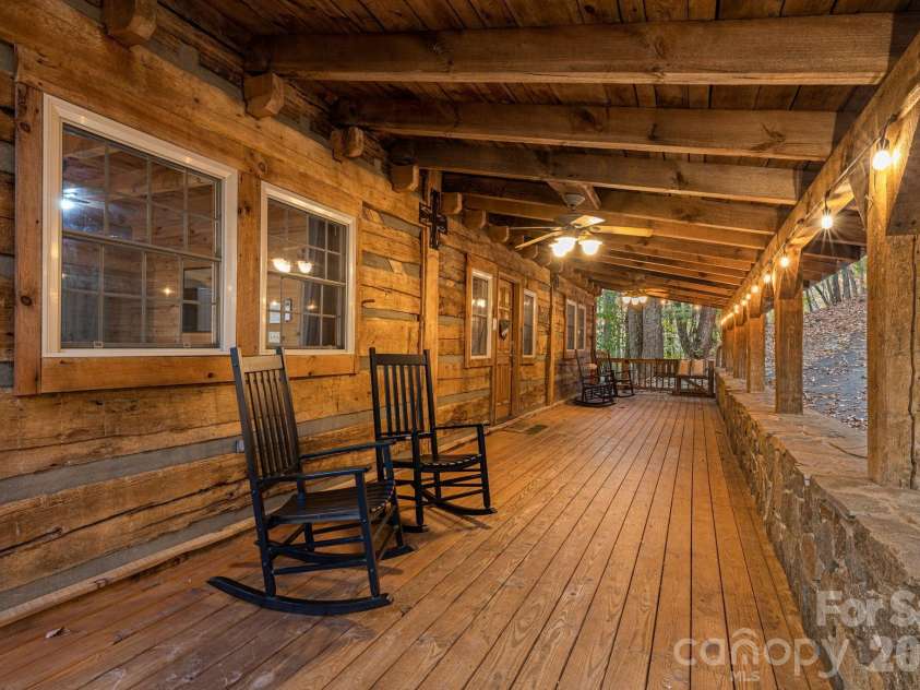185 Blossom Ridge, Leicester, NC 28748.  MLS# CAR4414286, YatesRealty ID 44975. 