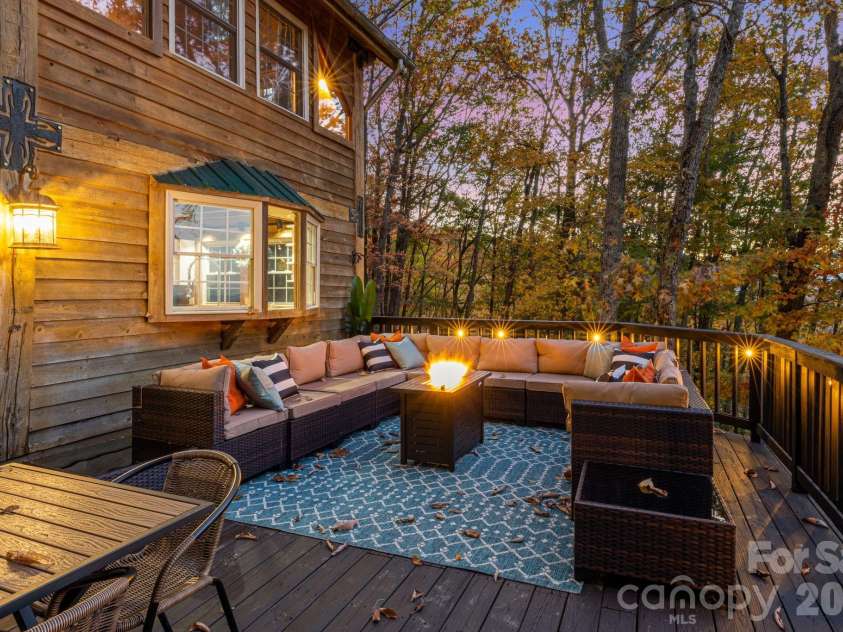 185 Blossom Ridge, Leicester, NC 28748.  MLS# CAR4414286, YatesRealty ID 44975. 