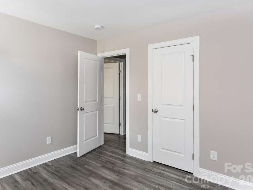 313 24th Street, Kannapolis, NC 28083.  MLS# CAR4415461, YatesRealty ID 44976. 