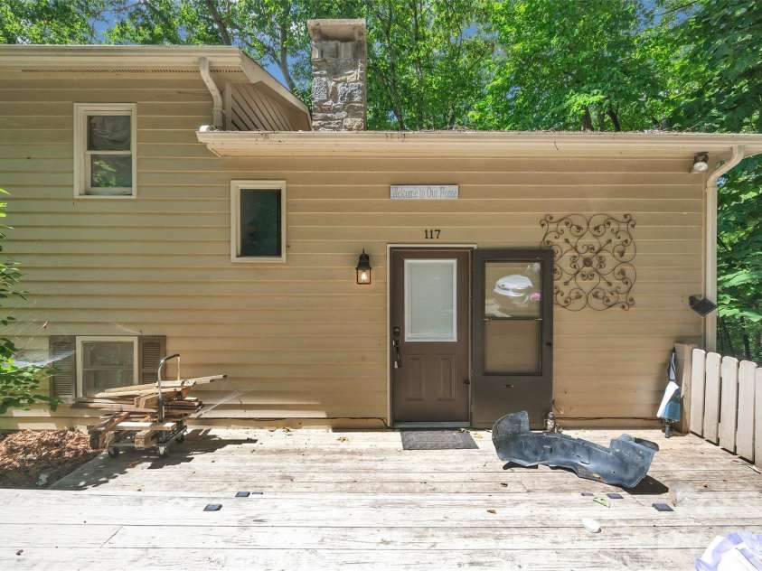 117 Horse Shoe Ridge Road, Deep Gap, NC 28618.  MLS# CAR4415599, YatesRealty ID 44978. 