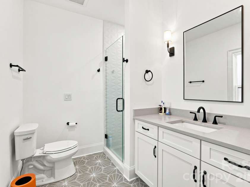 1329 Bywood Lane, Charlotte, NC 28209.  MLS# CAR4406580, YatesRealty ID 44979. 