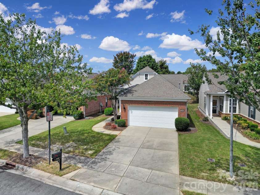 5018 Grandview Drive, Fort Mill, SC 29707.  MLS# CAR4299225, YatesRealty ID 4498. 