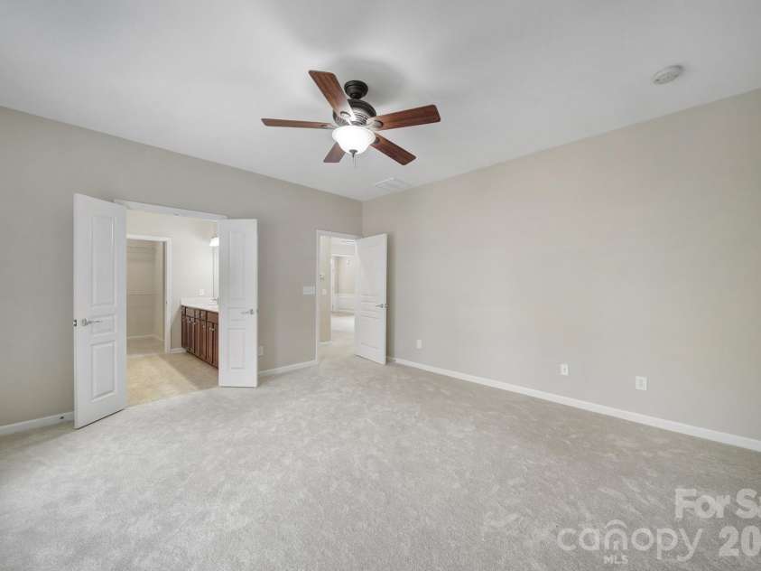 5018 Grandview Drive, Fort Mill, SC 29707.  MLS# CAR4299225, YatesRealty ID 4498. 