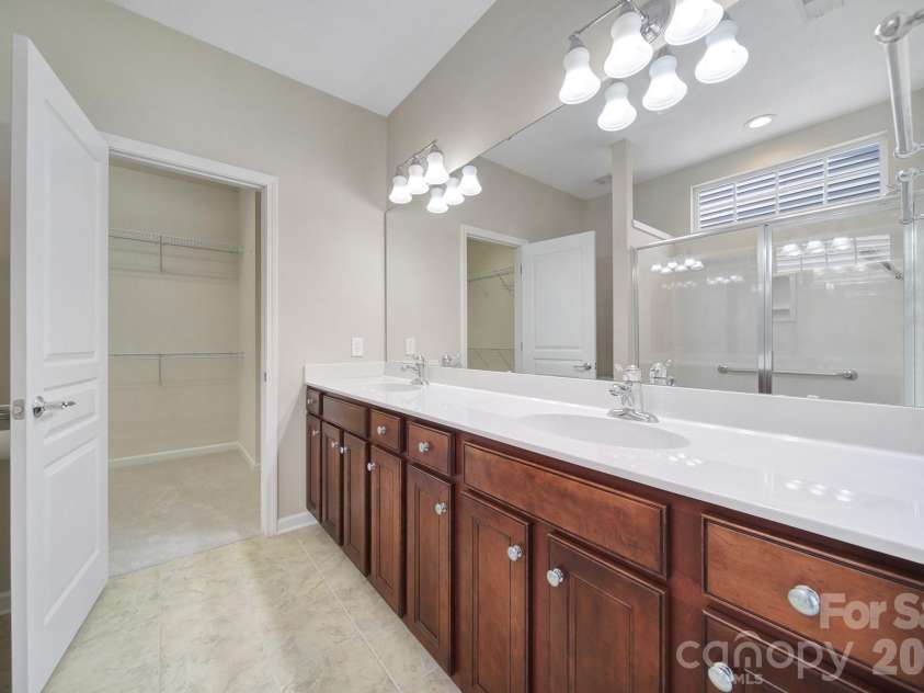 5018 Grandview Drive, Fort Mill, SC 29707.  MLS# CAR4299225, YatesRealty ID 4498. 