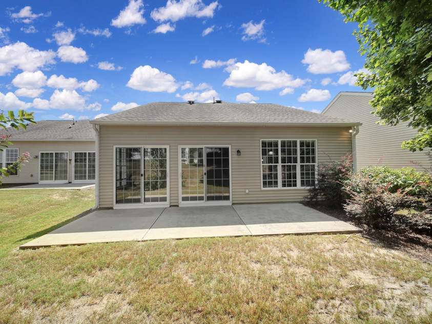 5018 Grandview Drive, Fort Mill, SC 29707.  MLS# CAR4299225, YatesRealty ID 4498. 