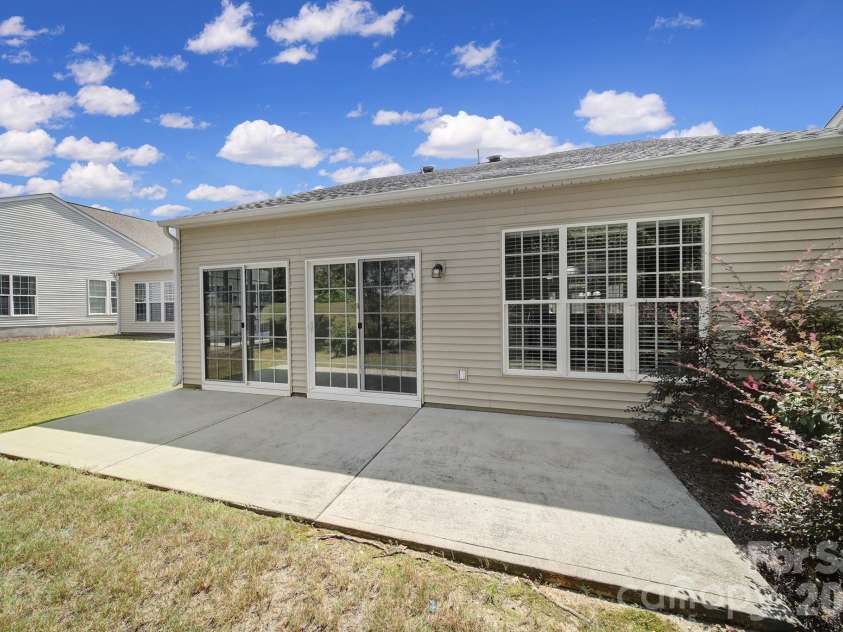 5018 Grandview Drive, Fort Mill, SC 29707.  MLS# CAR4299225, YatesRealty ID 4498. 