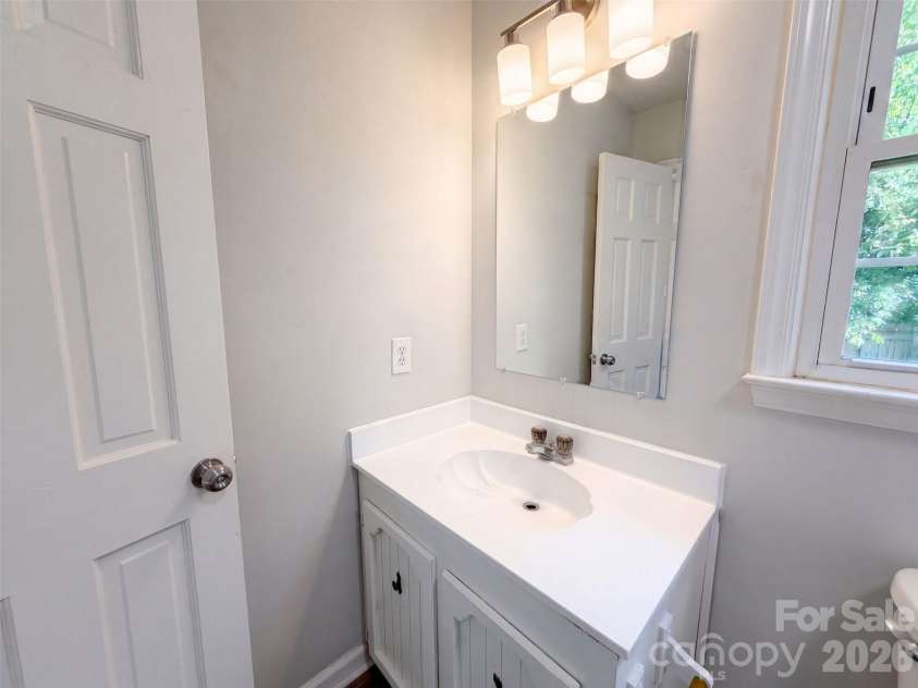 4202 Wrentree Drive, Dallas, NC 28034.  MLS# CAR4415605, YatesRealty ID 44980. 