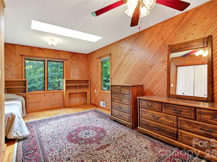 108 Shenandoah Drive, Burnsville, NC 28714.  MLS# CAR4415597, YatesRealty ID 44982. 