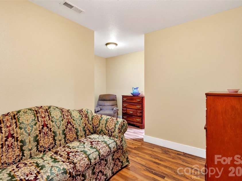 108 Shenandoah Drive, Burnsville, NC 28714.  MLS# CAR4415597, YatesRealty ID 44982. 