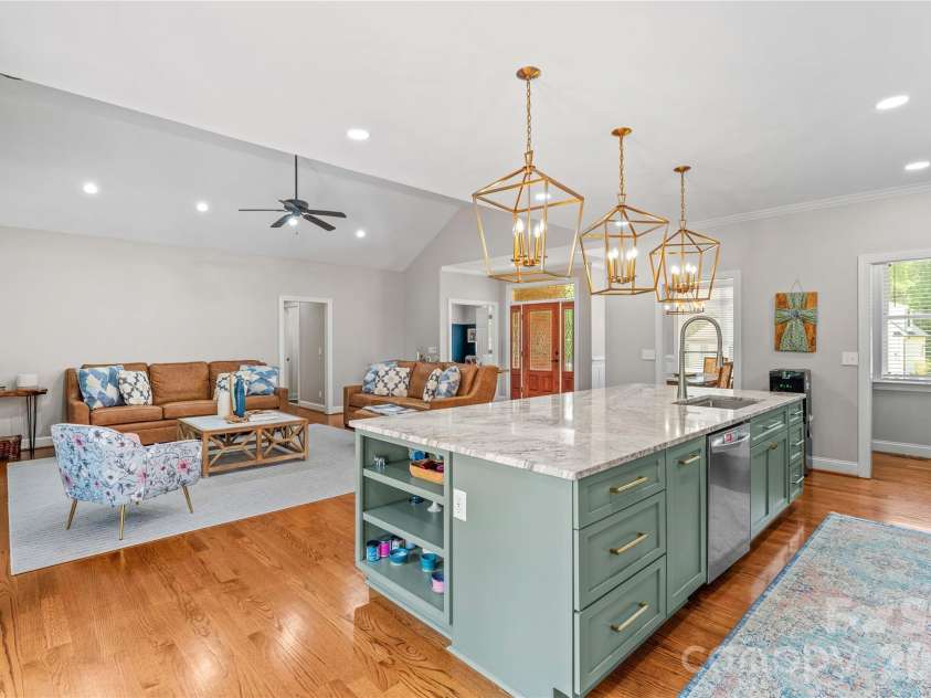 209 Seven Springs Loop, Statesville, NC 28625.  MLS# CAR4415479, YatesRealty ID 44985. 